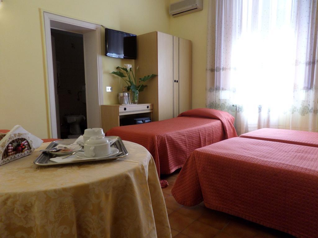 מונטה קטיני טרמה Hotel Delizia Genovese חדר תמונה