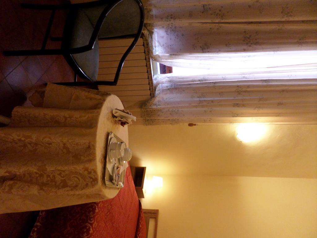 מונטה קטיני טרמה Hotel Delizia Genovese חדר תמונה