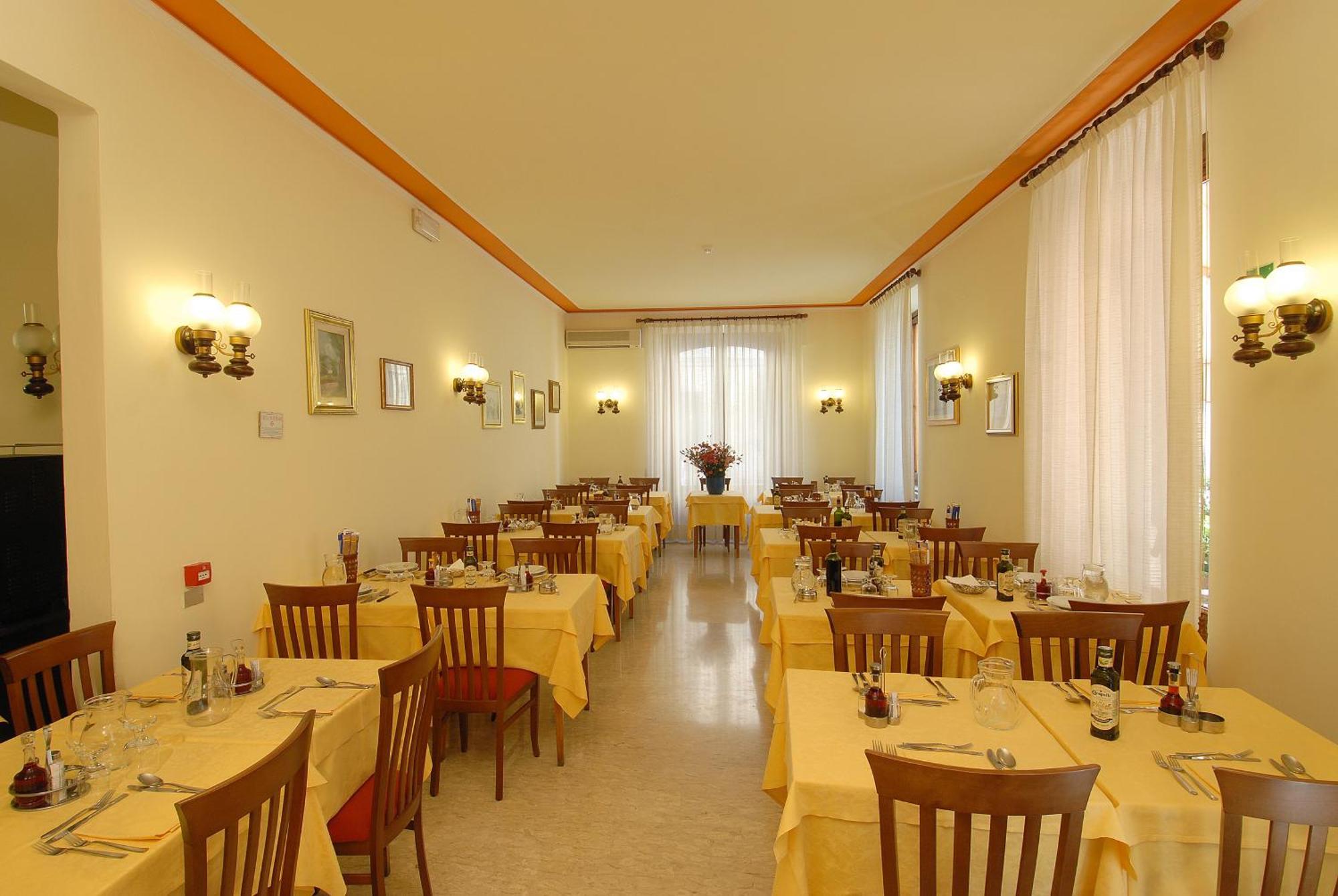 מונטה קטיני טרמה Hotel Delizia Genovese מראה חיצוני תמונה
