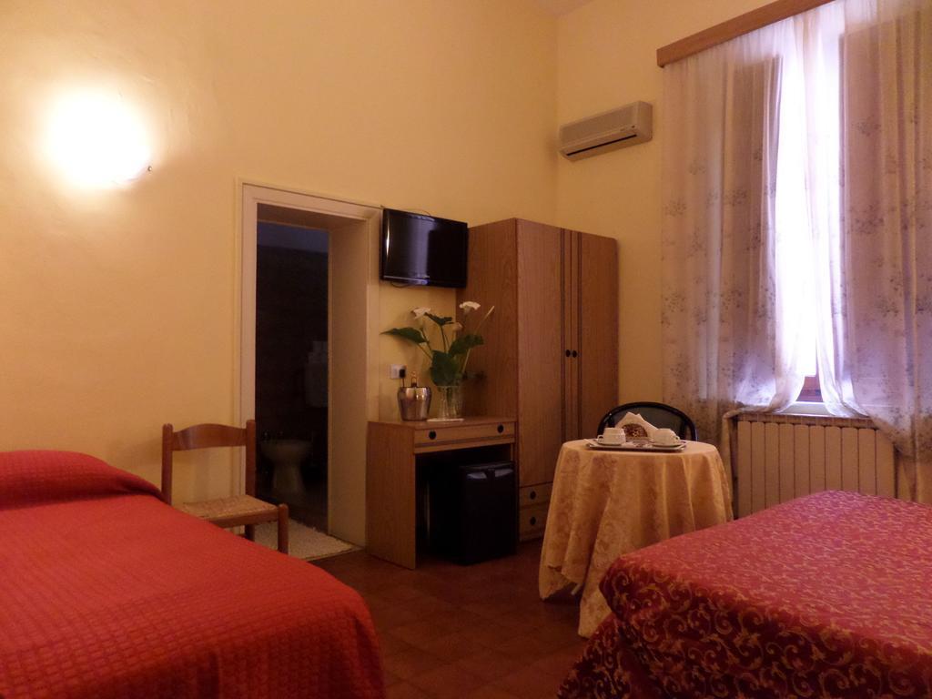 מונטה קטיני טרמה Hotel Delizia Genovese חדר תמונה