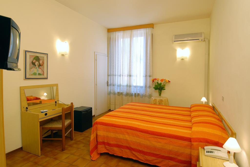 מונטה קטיני טרמה Hotel Delizia Genovese חדר תמונה